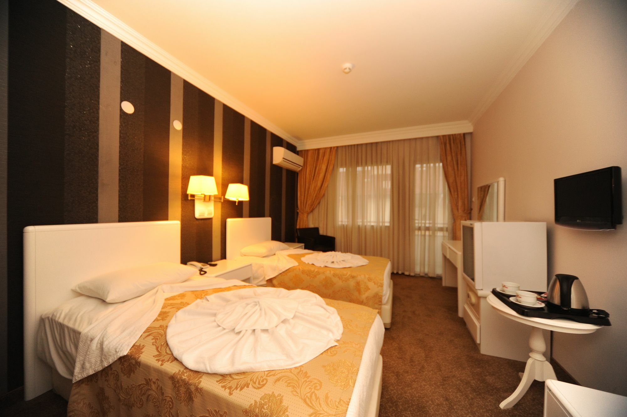 Mara Business Hotel เฟทิเย ภายนอก รูปภาพ